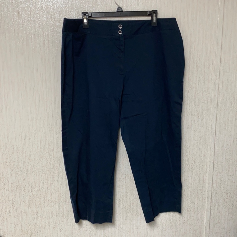 Women’s blue Jones New York pants size 18w